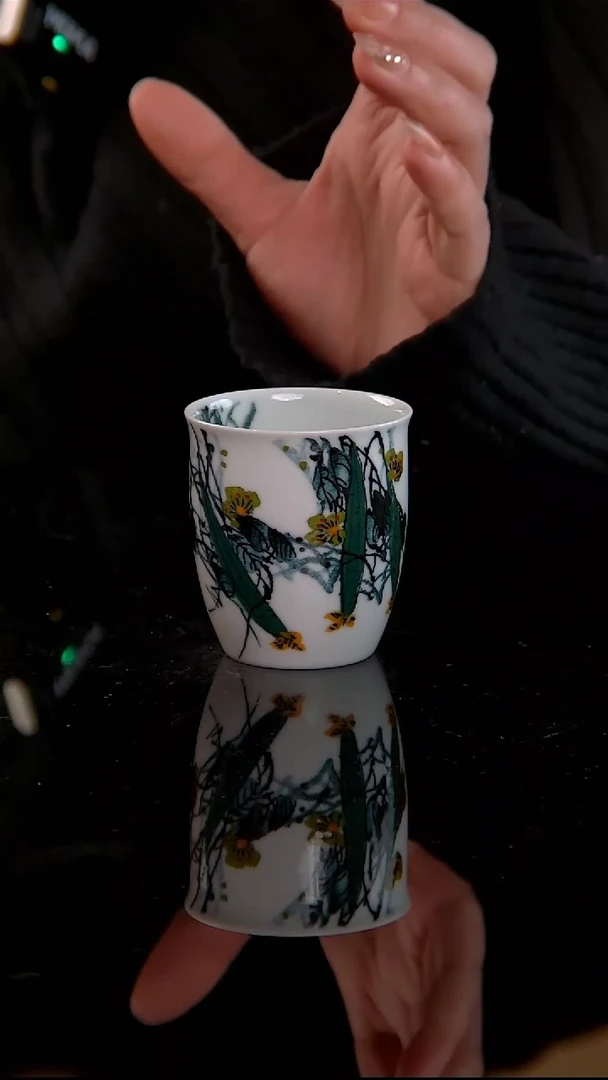 李华手绘釉中五彩丝瓜闻香杯