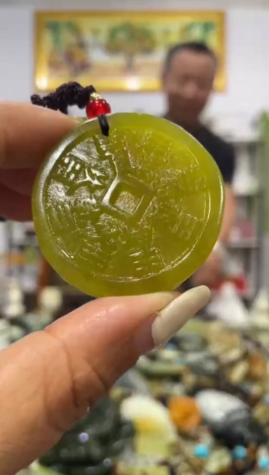 未镶嵌岫玉挂件