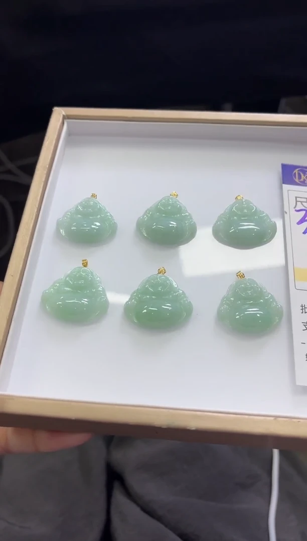 颈饰18K金镶嵌翡翠V173/多样性发一件/配绳子