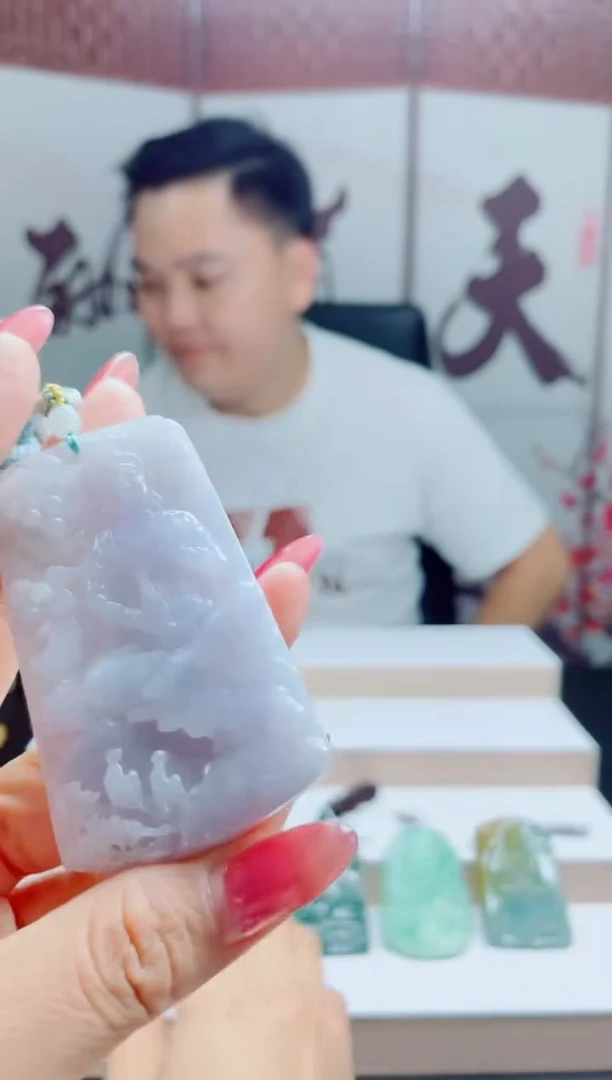 翡翠未镶嵌颈饰多样性发货只发一件