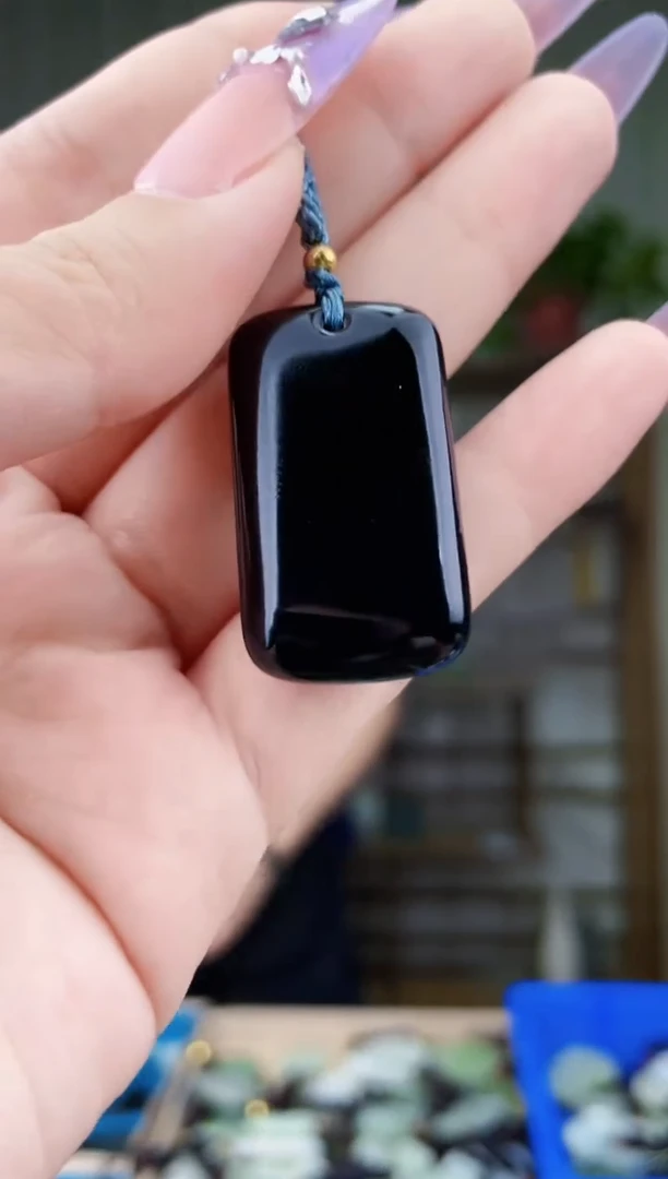 和田玉未镶嵌挂件拍一发一，多样性发货！