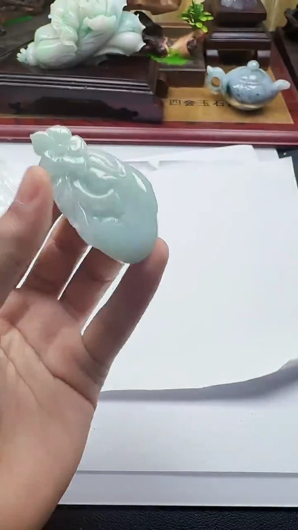 吊坠(不含链)未镶嵌翡翠1