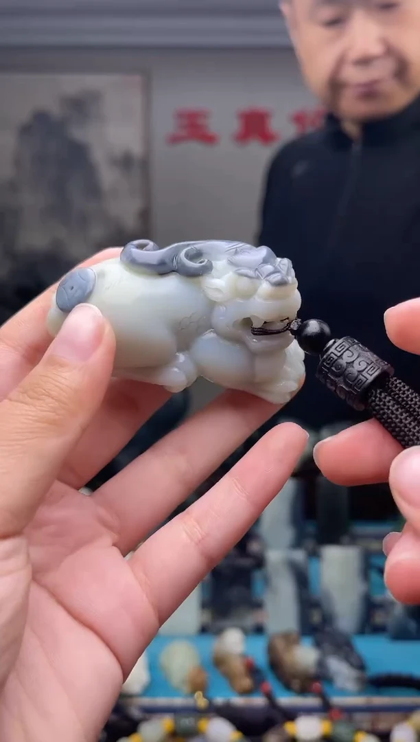 未镶嵌和田玉挂件1