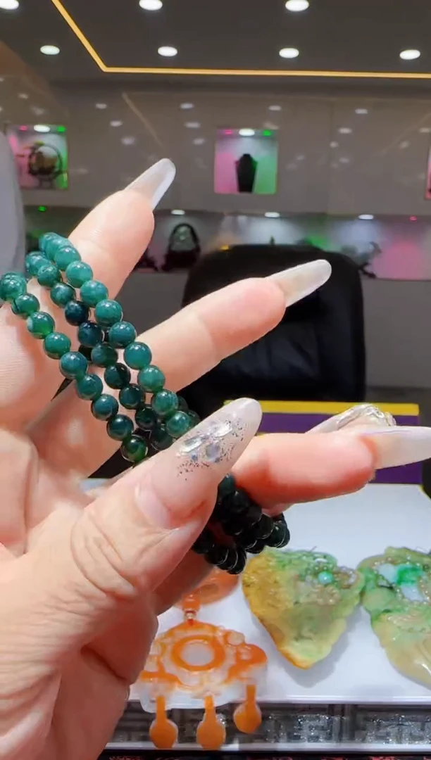 未镶嵌定制翡翠Q68111翡翠