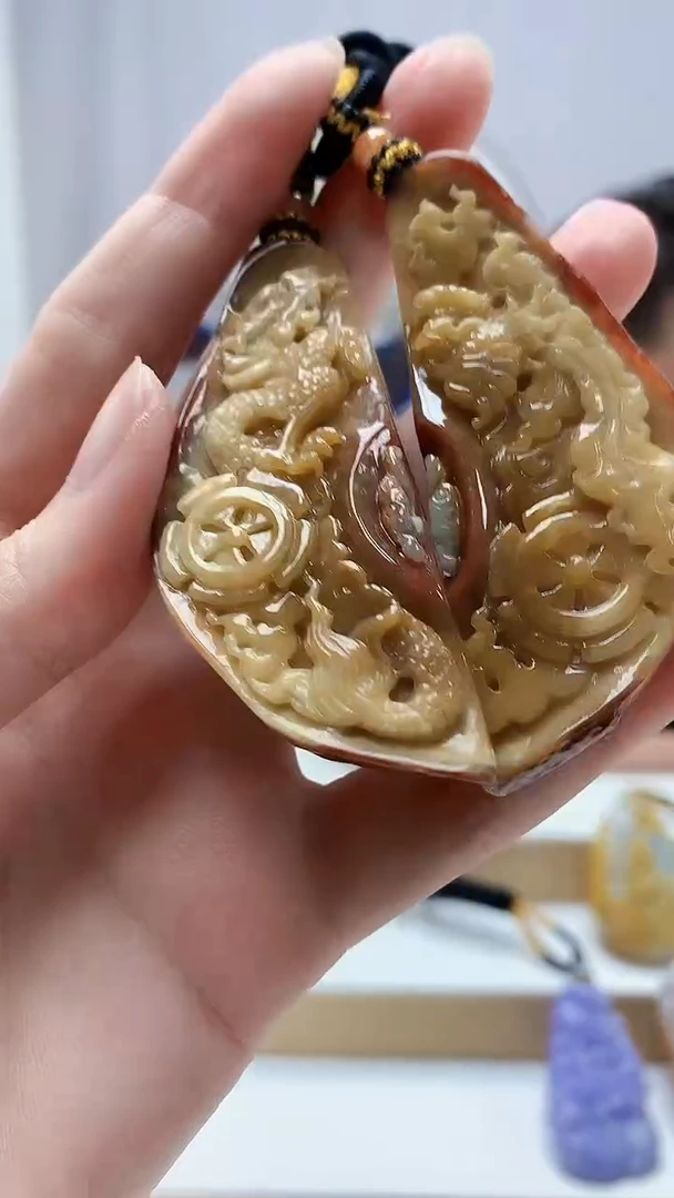 未镶嵌定制翡翠5060zm-毛货挂件65