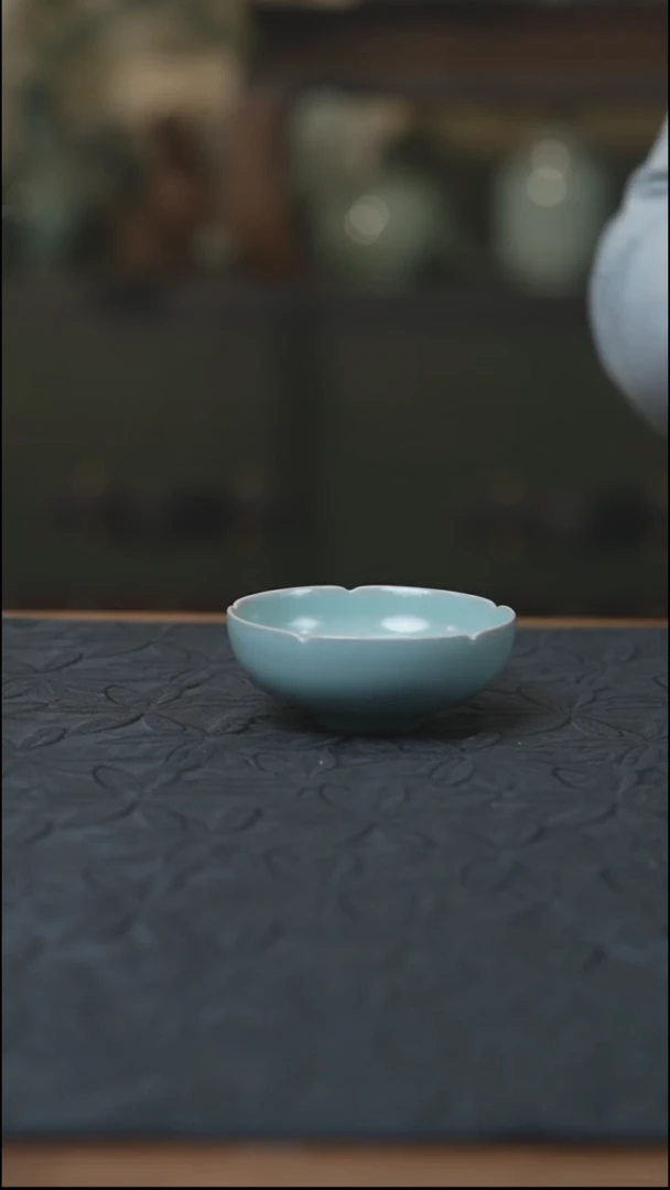 汝瓷 （拾汝）（天青）葵口杯