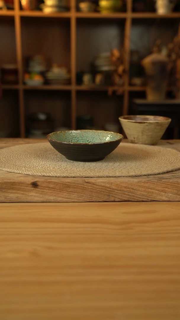 368福利新品系列的6英寸外黑内冰裂绿石浪圆碗1个