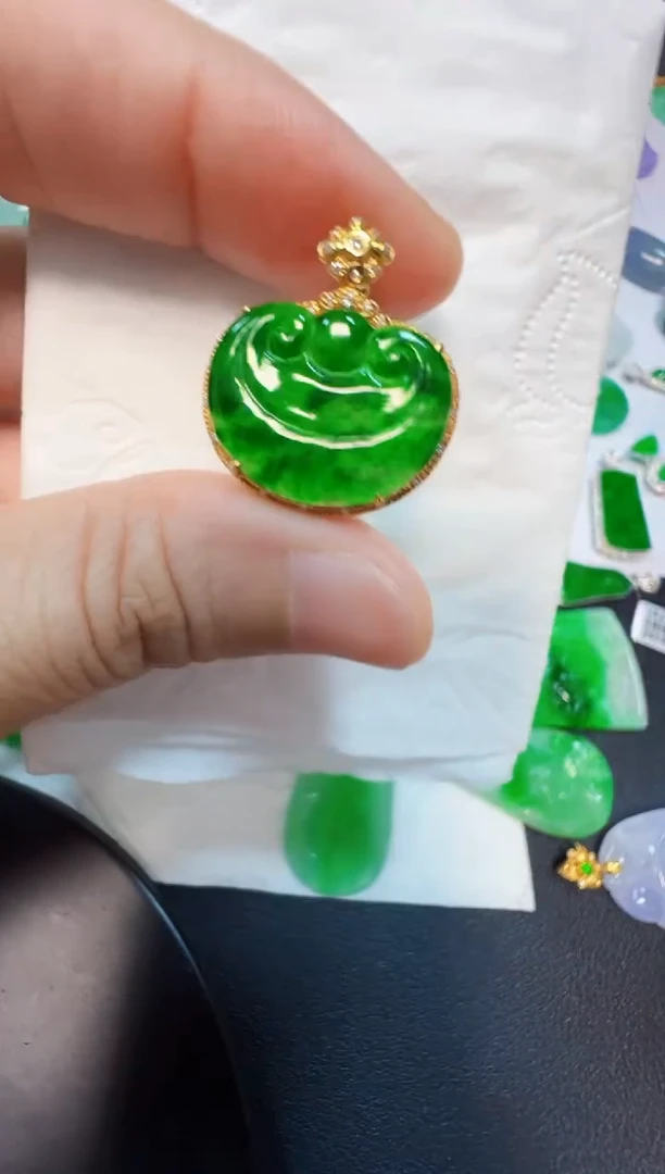 吊坠(不含链)18K金镶嵌翡翠3980
