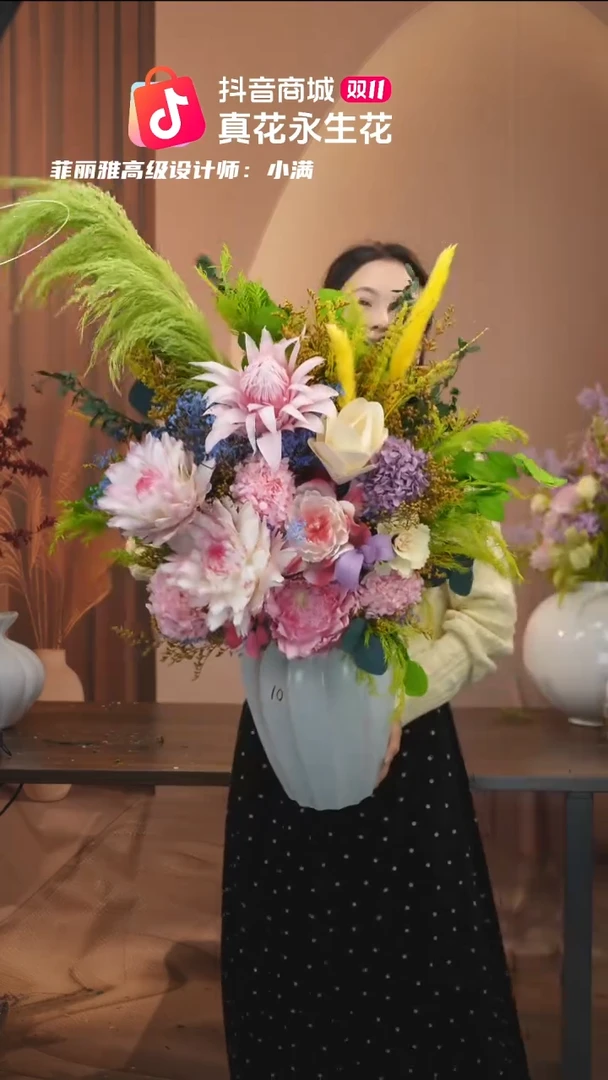 有机玻璃图片款式：花+花瓶一整套