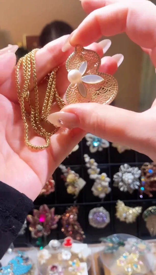 合成立方氧化锆铜合金葫芦项链
