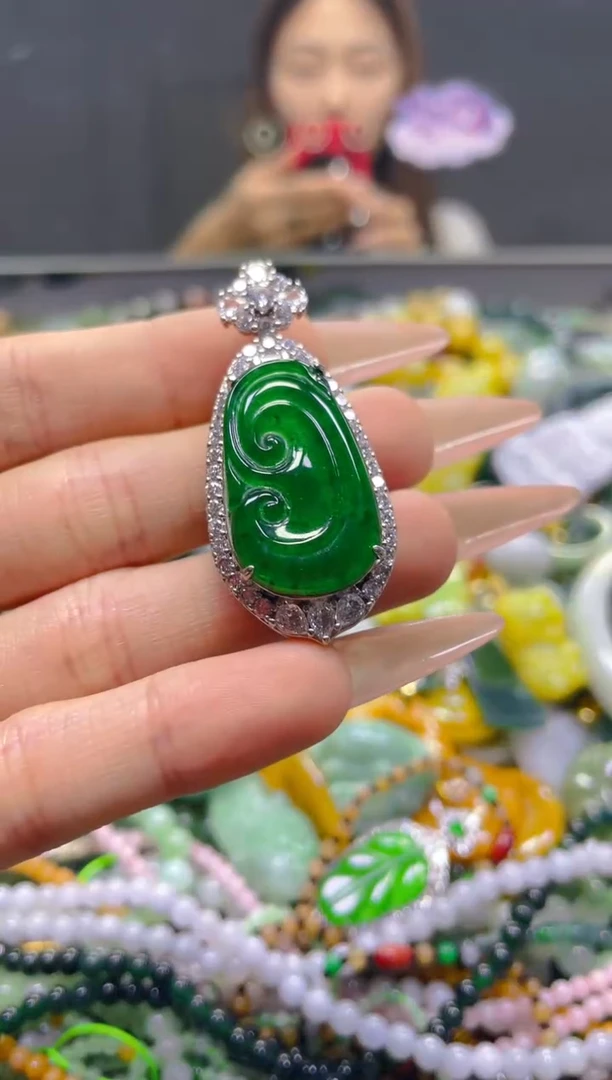 颈饰未镶嵌翡翠多样性择优发货