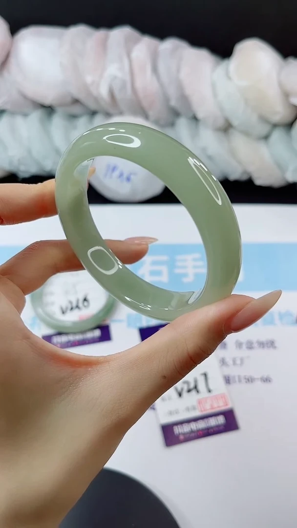未镶嵌手镯石英质玉多样性发货V217