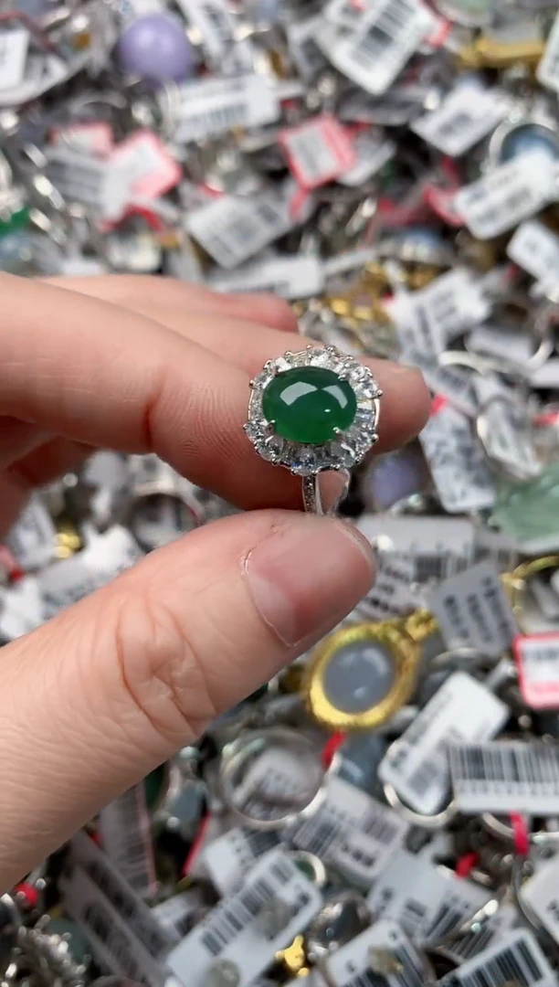 银S925镶嵌戒指翡翠888    3