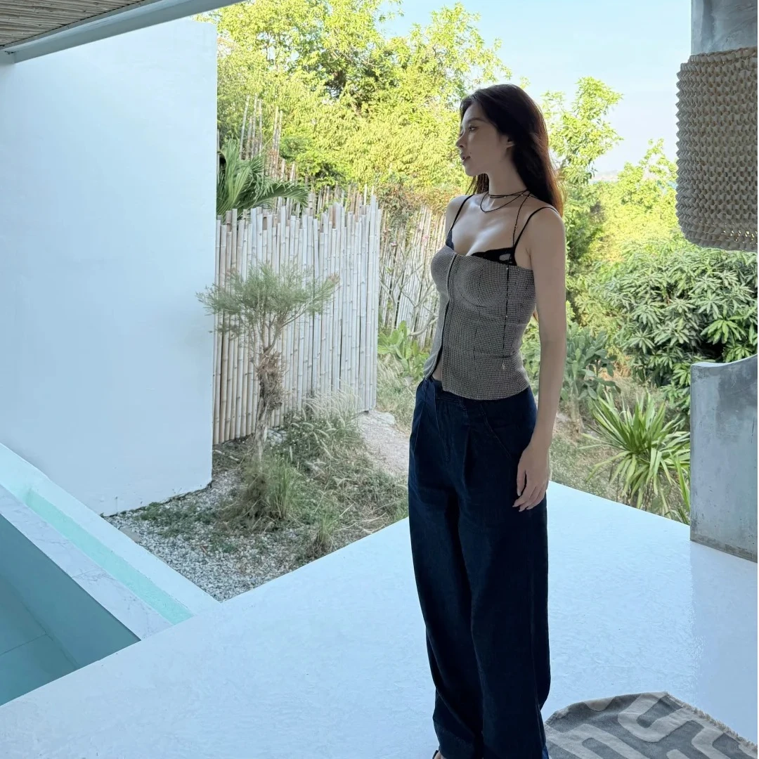 2025夏季设计感性感撞色蕾丝拼接抹胸新款修身收腰纯欲打底上衣女