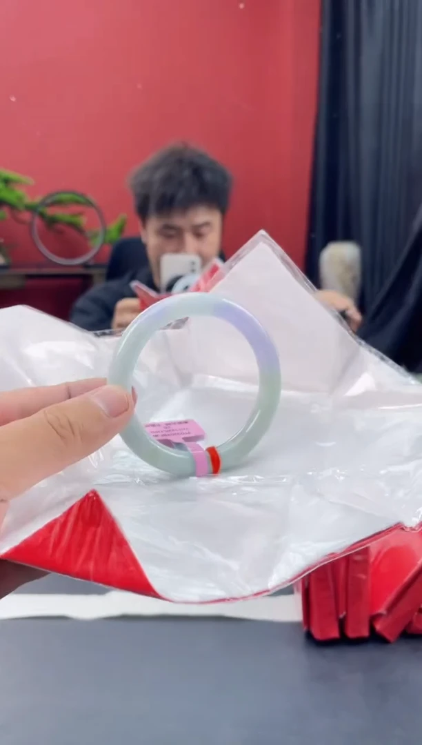 未镶嵌手镯翡翠7