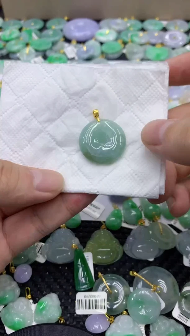 颈饰未镶嵌翡翠天然缅甸翡翠A货