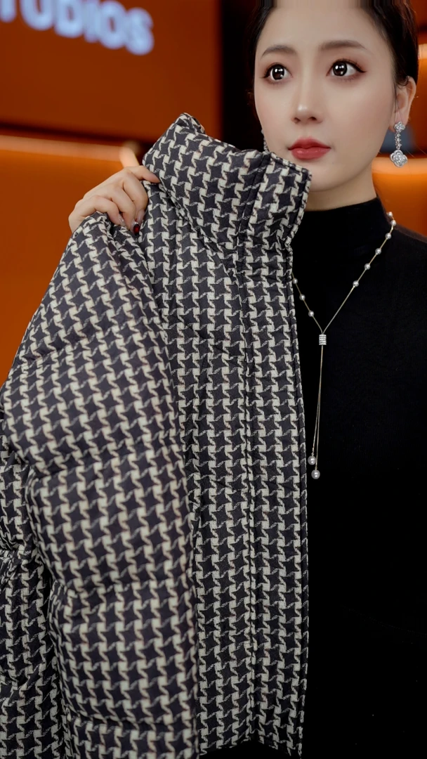 2025冬季新款专柜高端千鸟格花色显瘦龄收修身保暖鸭绒服ZF-R009