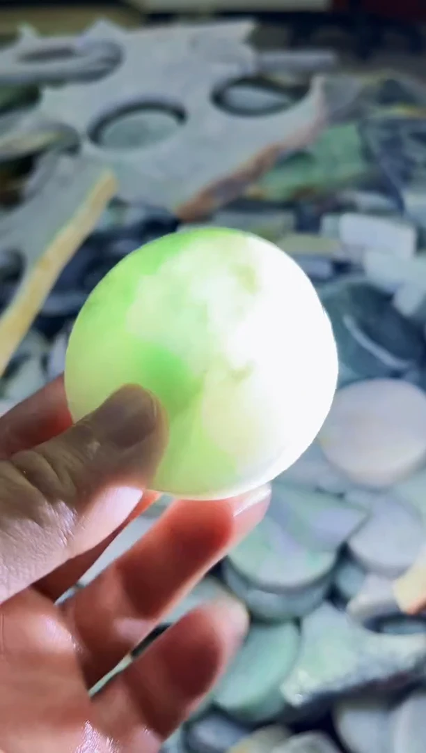 【闪购商品】翡翠挂件未镶嵌A货康壹382