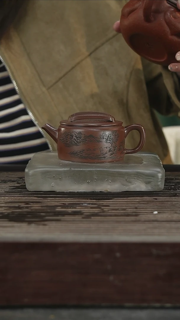 茶壶紫砂43号130CC