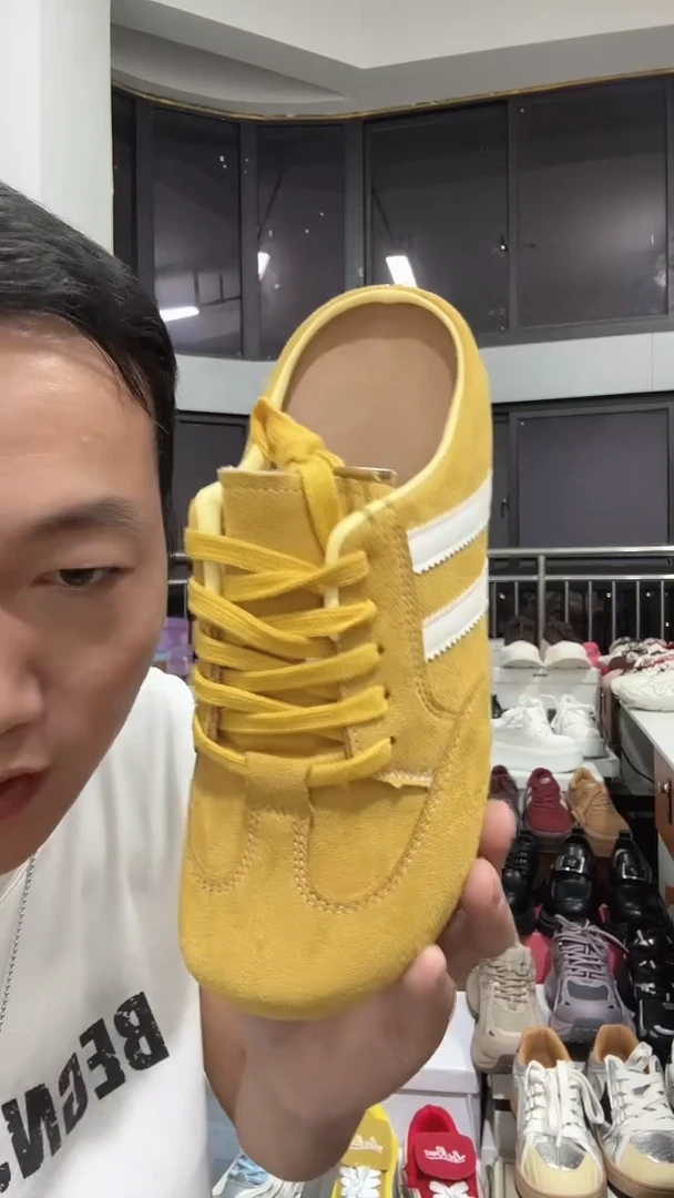 囍**?黄色博肯拖鞋38码