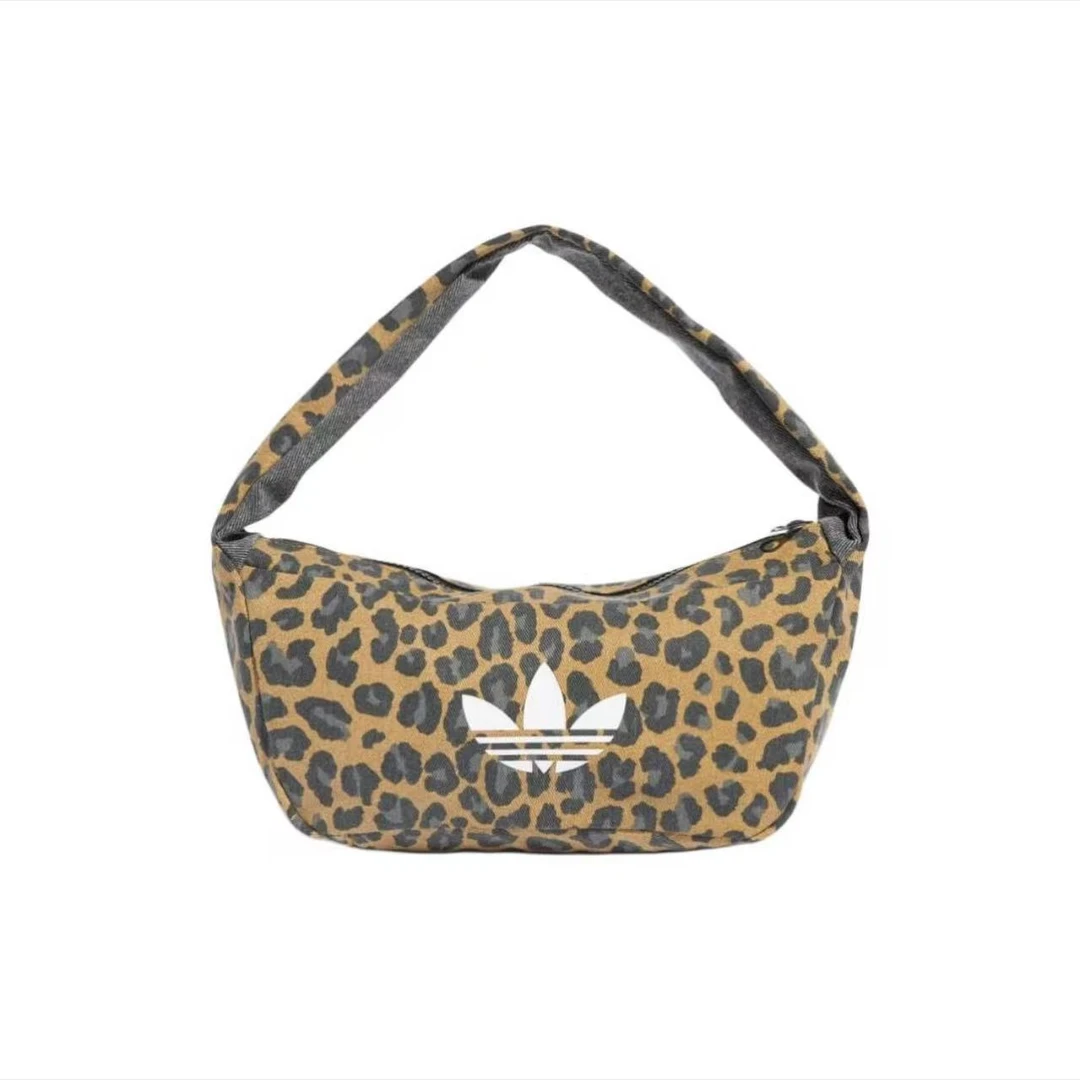 Adidas三叶草LEOPARD豹纹印花运动单肩包 JX3198
