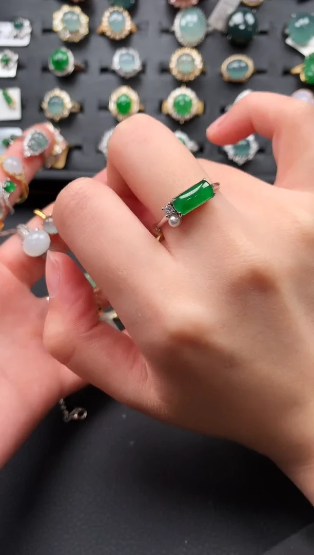 【闪购商品】翡翠戒指银S925镶嵌2345235