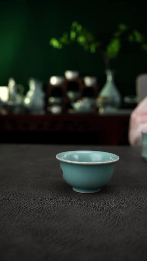 瓷片俞*一92号  天青釉压手杯  微瑕炸福利