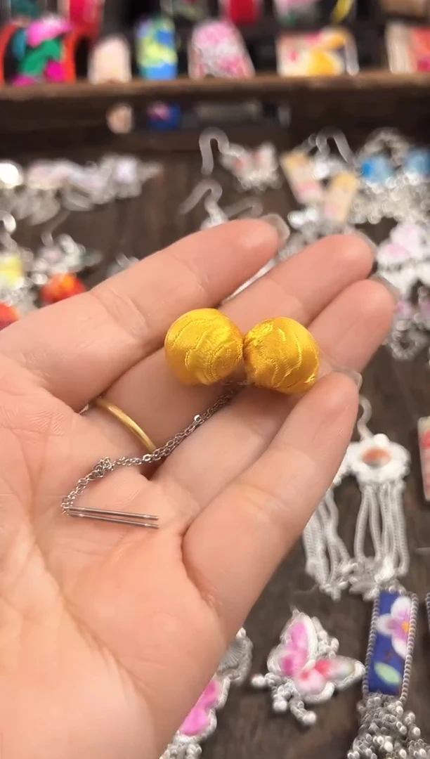 【闪购商品】织绣民族风老绣饰品412