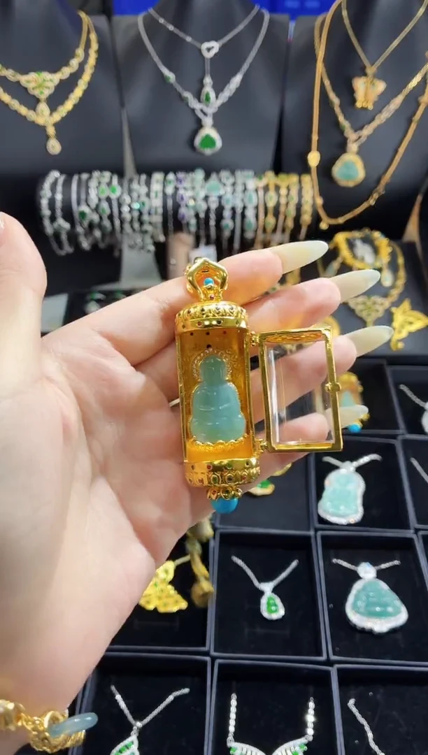 翡翠未镶嵌吊坠(不含链)天然翡翠a货 多样性发其一