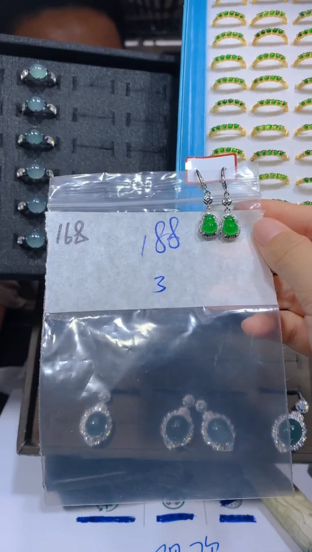 【闪购商品】定制翡翠未镶嵌168耳钉多样性拍一发一毛货定制抛光