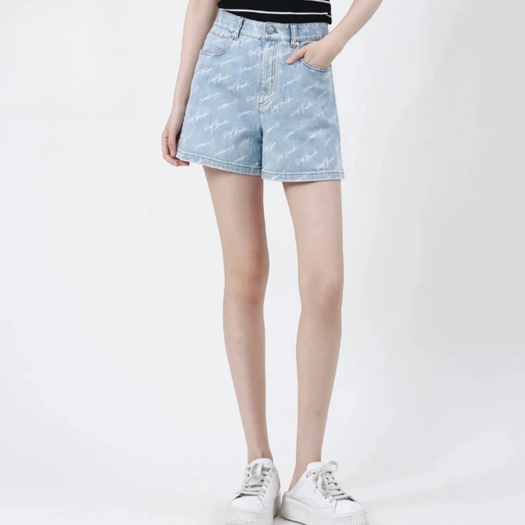 AMASS/阿玛施新款减龄百搭休闲复古字母中高腰牛仔短裤女5100476