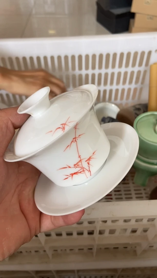 杯无运费险有瑕疵的摄影的产品有使用过的痕迹有点脏介意勿拍