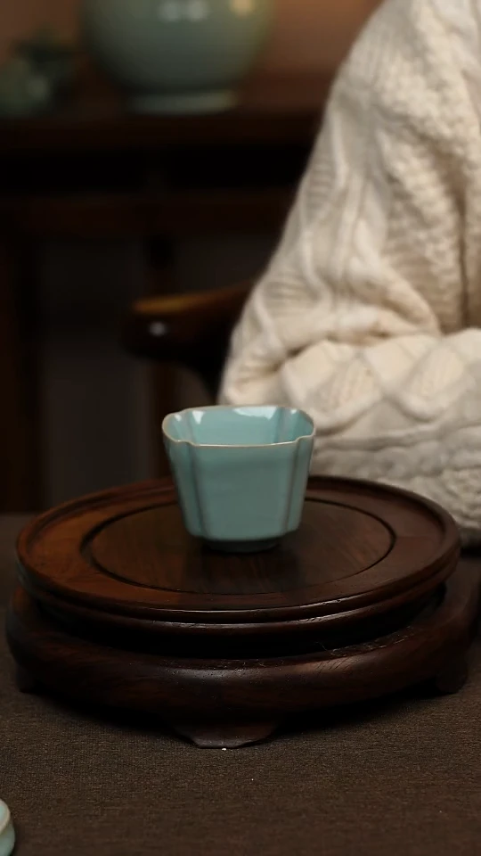瓷片天青色四方八角杯70ml微瑕不带礼盒