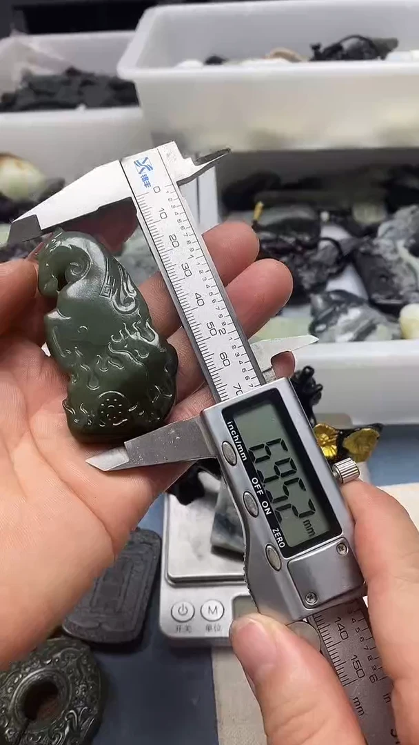 吊坠(不含链)未镶嵌和田玉1