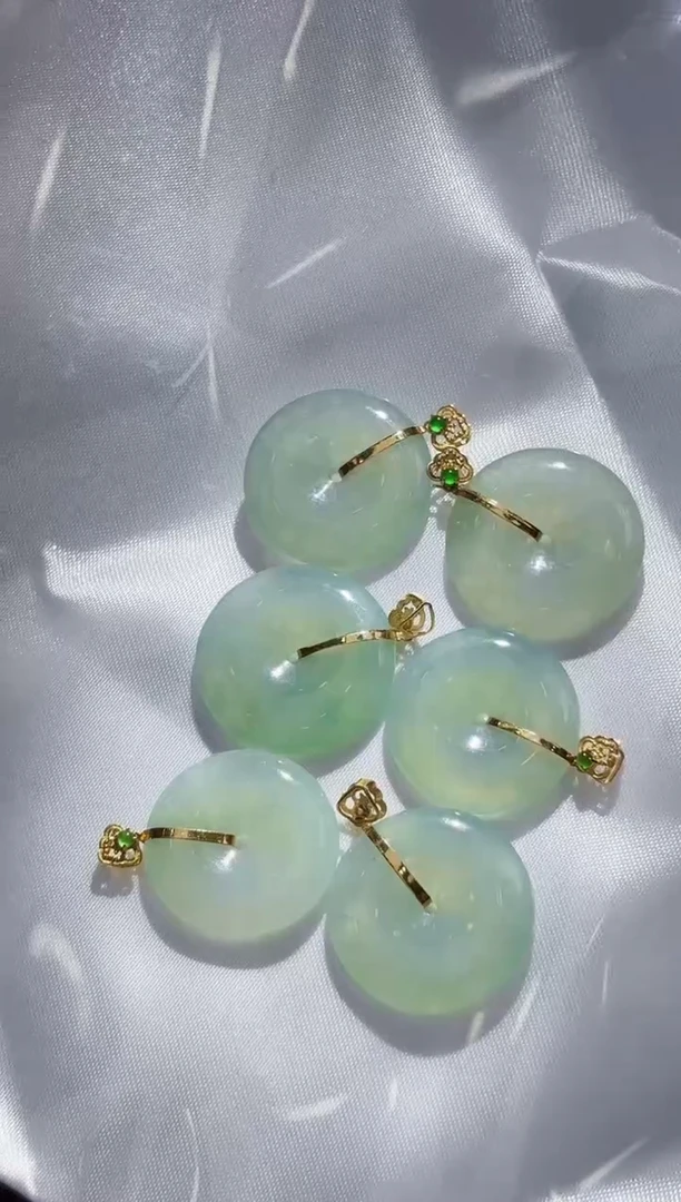 【闪购商品】翡翠颈饰18K金镶嵌多样性发其一