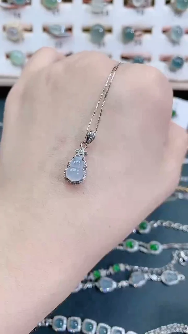 颈饰银S925镶嵌翡翠天然翡翠