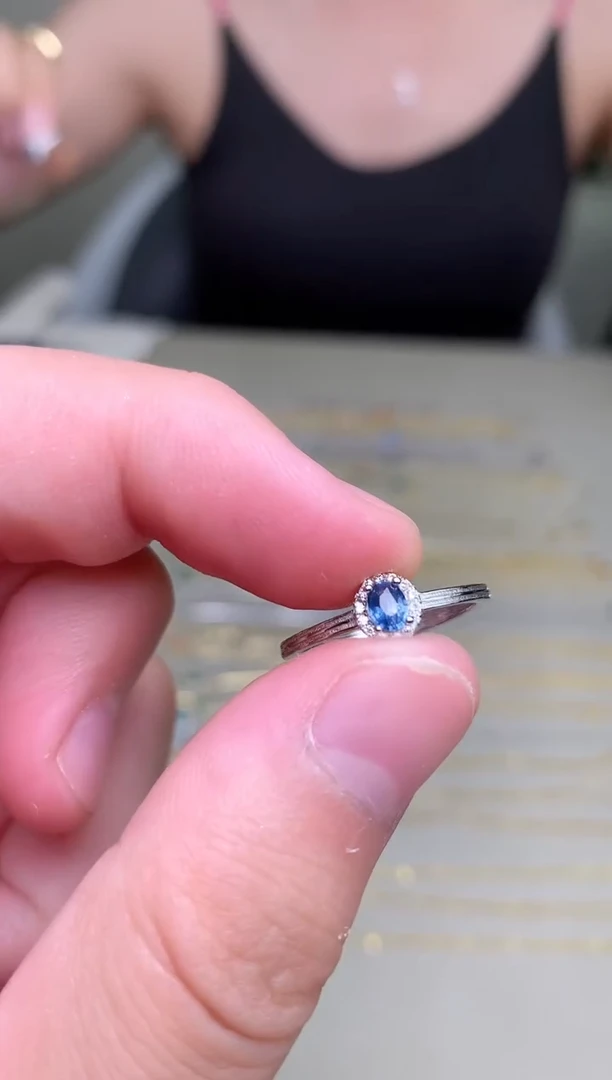 蓝宝石戒指银S925镶嵌戒指
