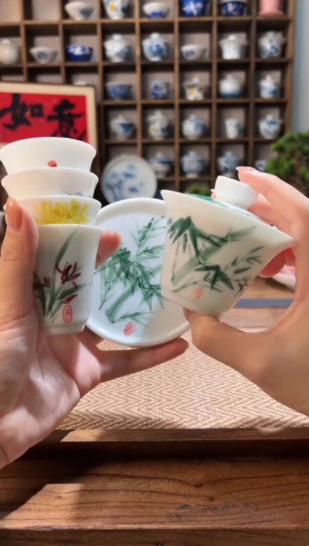 【闪购商品】翠竹马蹄盖碗+五彩梅兰竹菊杯+盖置