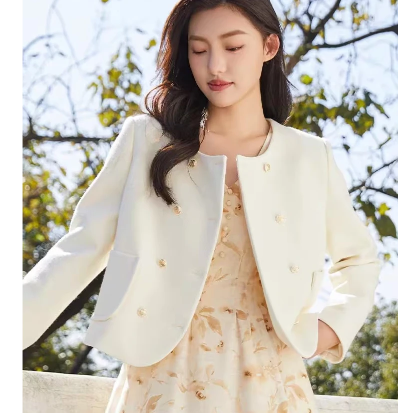 【兴隆休闲城】C67782时尚气质短款外套