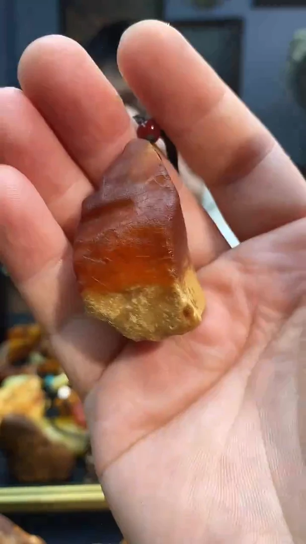 琥珀颈饰未镶嵌吊坠