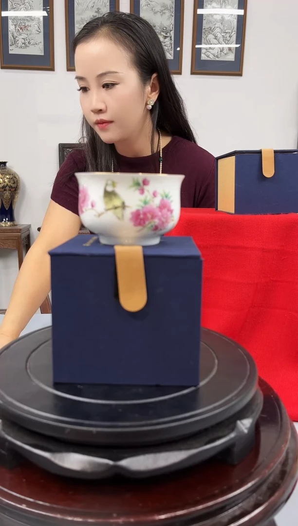 摆件 B23- 4 水点桃花儒士杯