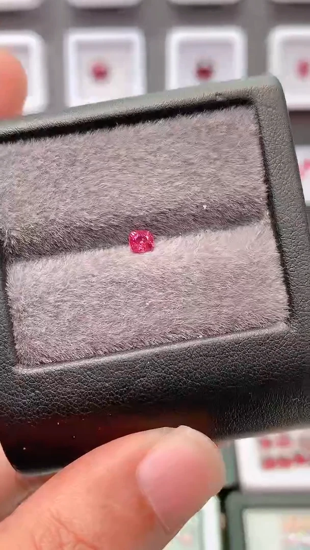 【闪购商品】尖晶石裸石未镶嵌粉丝福利0.28