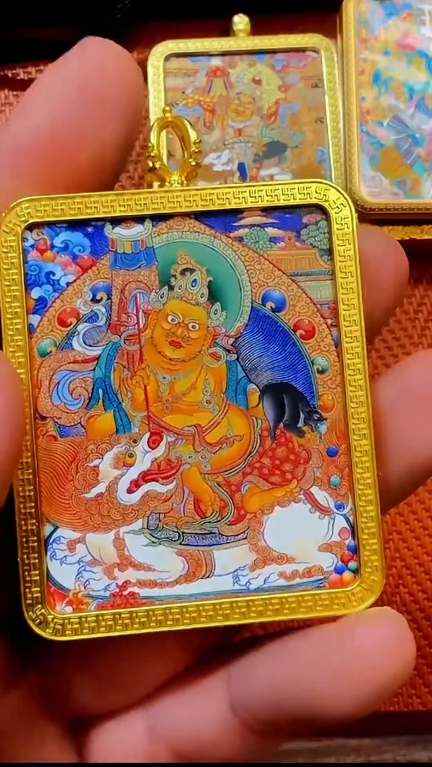吊坠嘴哥严选——1221瓷片财宝天王唐卡