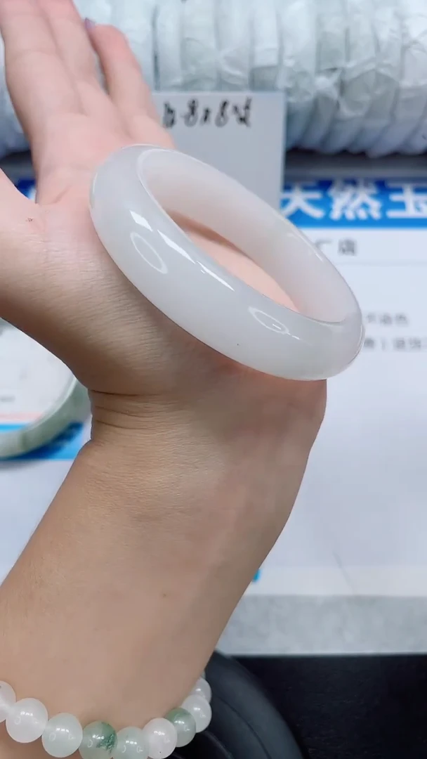 未镶嵌手镯石英质玉100-52/53