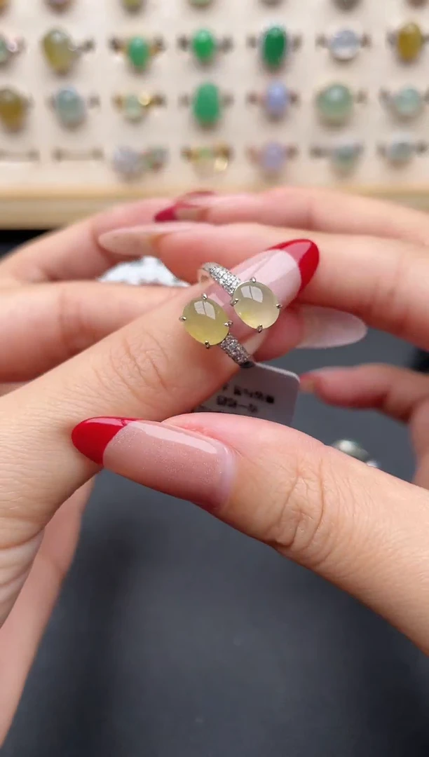 【闪购商品】翡翠戒指银S925镶嵌一物一证一礼盒