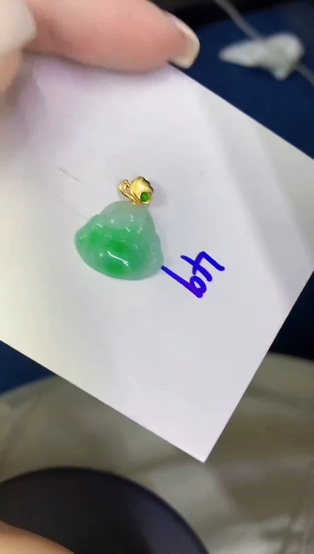 颈饰未镶嵌翡翠缅甸天然翡翠A货