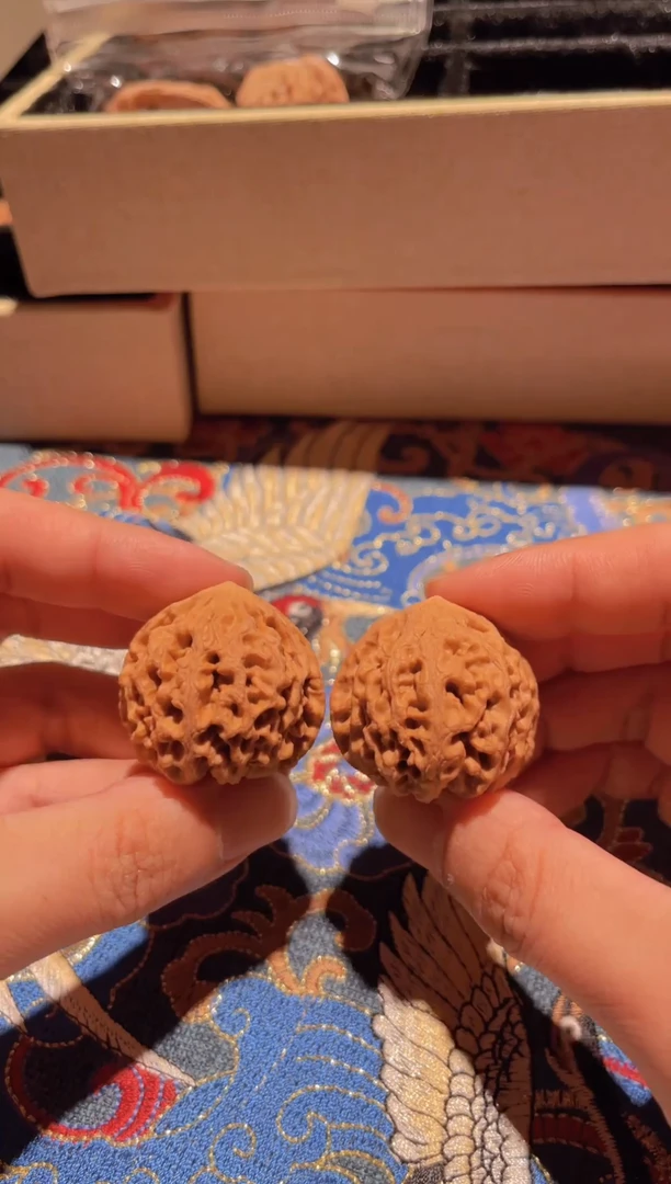 把件文玩核桃085 野生