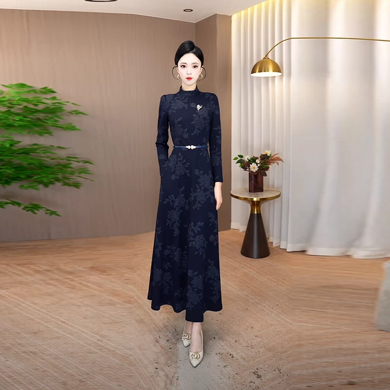 藏蓝色连衣裙女2025秋季新款修身显瘦大摆裙子优雅气质长袖长裙