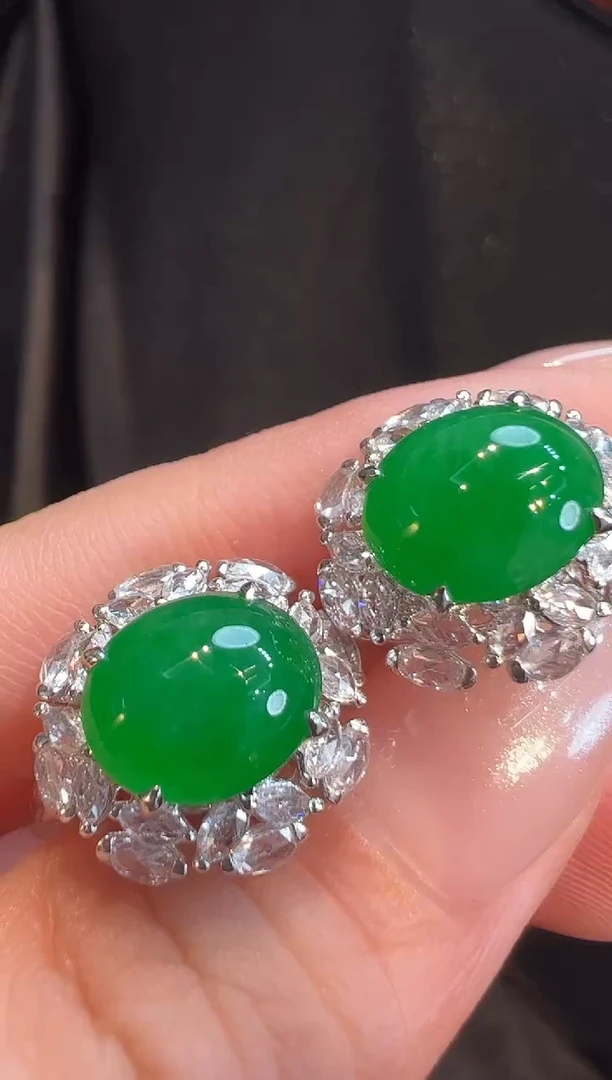 18K金镶嵌翡翠耳饰AL6耳包