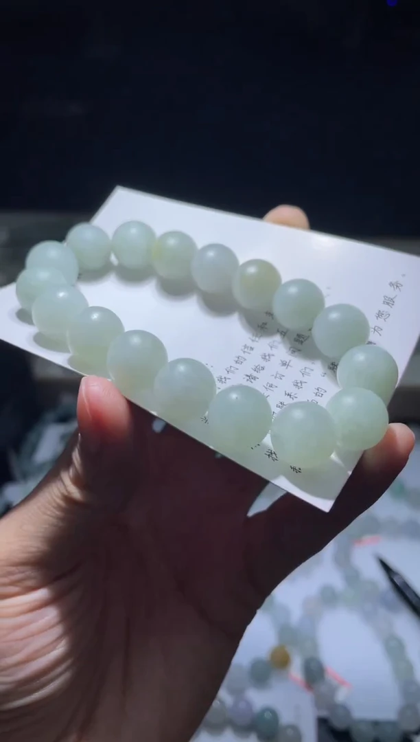 未镶嵌定制翡翠翡翠手串